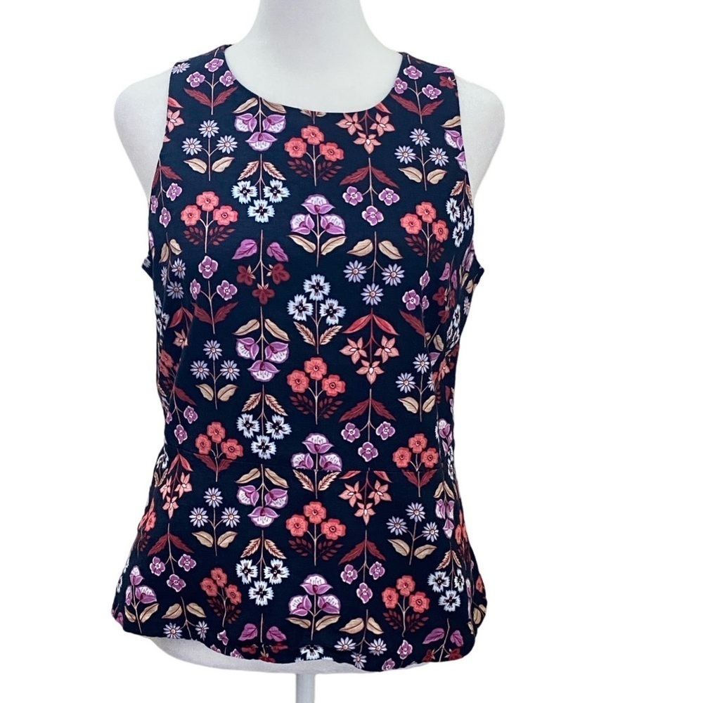 Ann Taylor Lined Fitted  Black Floral Tank Top. Size 4. Zipper back.